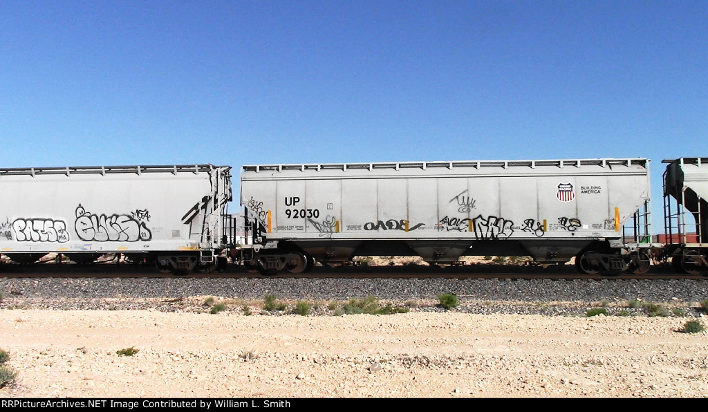 EB Manifest Frt at Erie NV W-Pshr -75